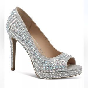 THALIA SODI Women's Landon Embellished Platform Pumps size 7 BNIB